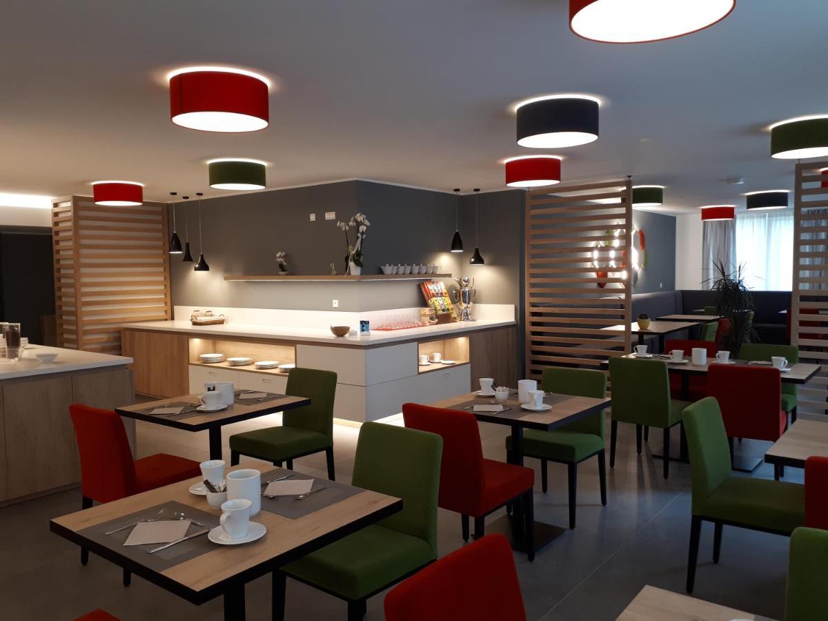 Tourist Hotel Μπρεσανόνε Εξωτερικό φωτογραφία