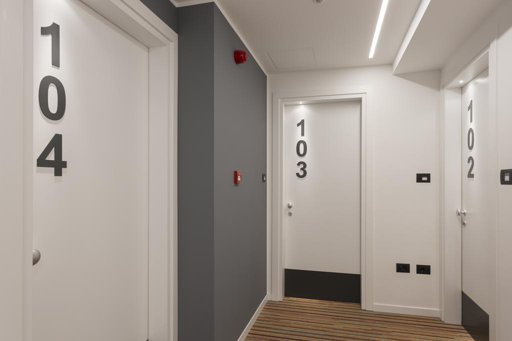 Tourist Hotel Μπρεσανόνε Εξωτερικό φωτογραφία
