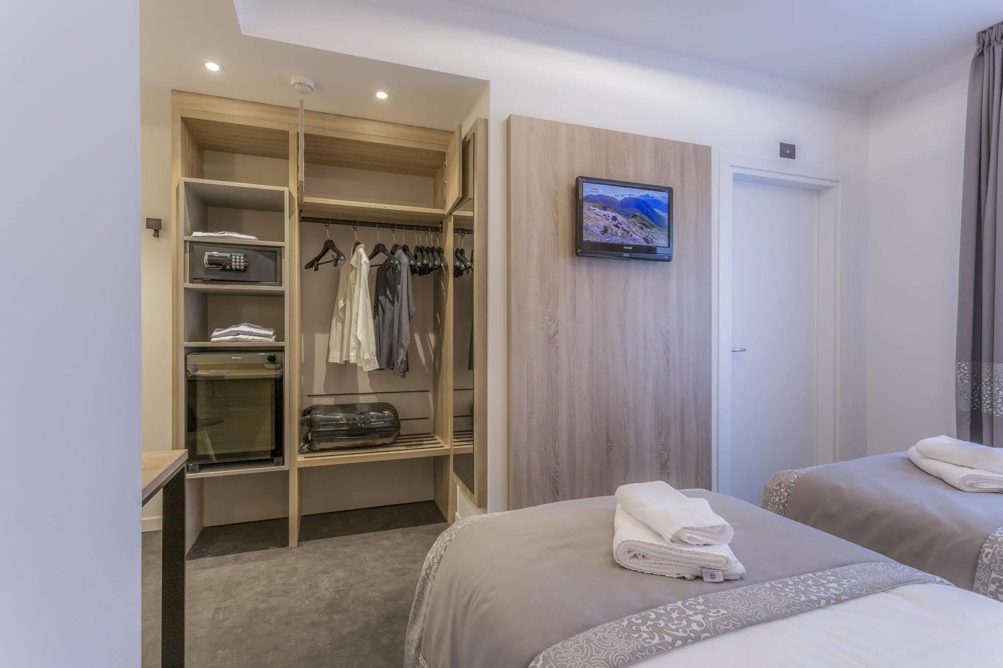 Tourist Hotel Μπρεσανόνε Εξωτερικό φωτογραφία