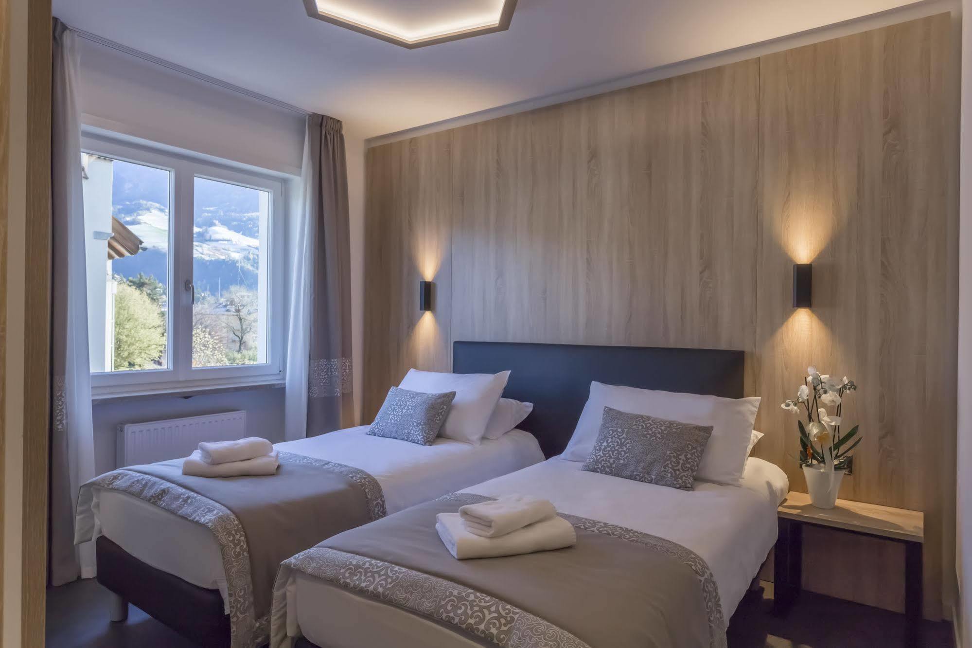 Tourist Hotel Μπρεσανόνε Εξωτερικό φωτογραφία