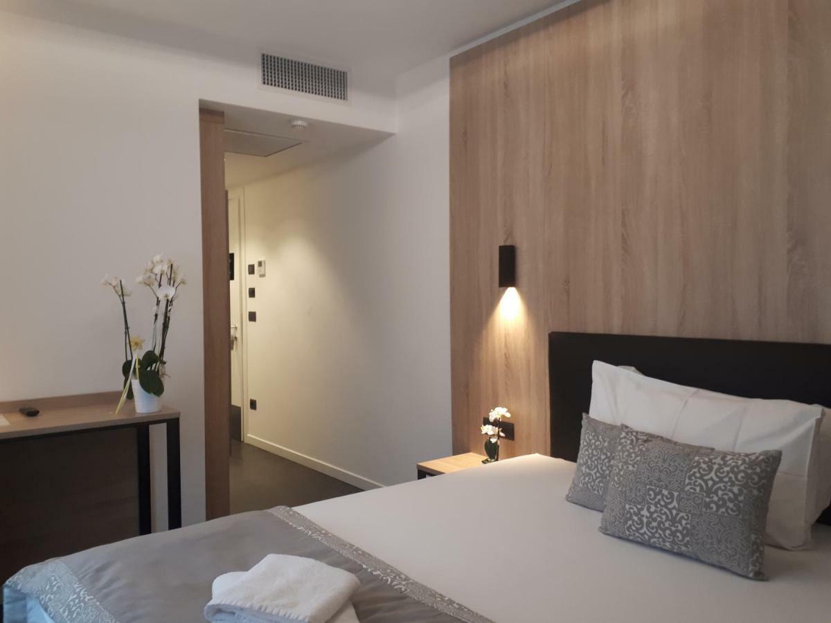 Tourist Hotel Μπρεσανόνε Εξωτερικό φωτογραφία