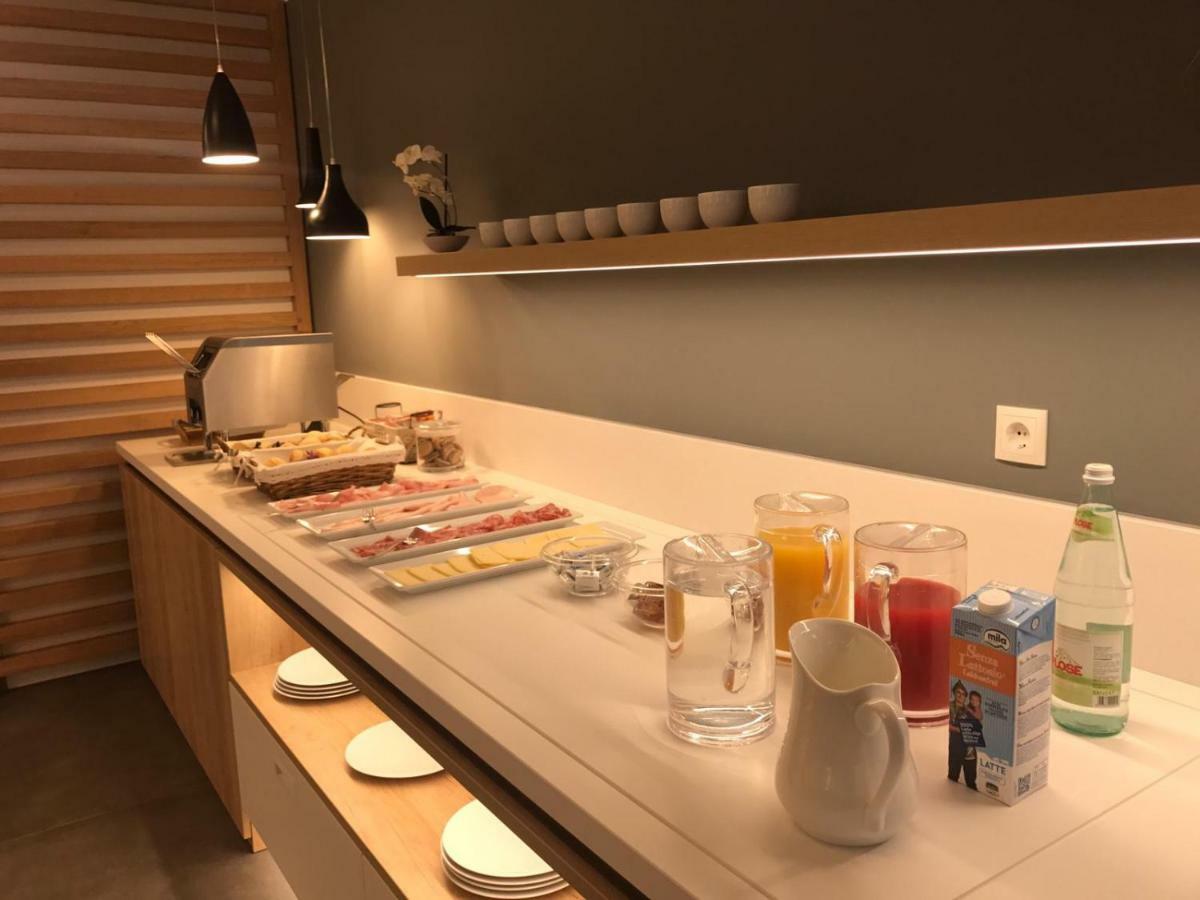 Tourist Hotel Μπρεσανόνε Εξωτερικό φωτογραφία